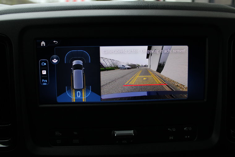 Vehicle Image 19