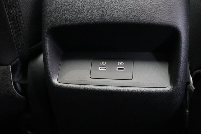 Vehicle Image 40