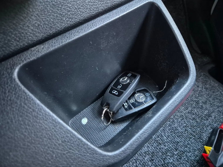 Vehicle Image 27