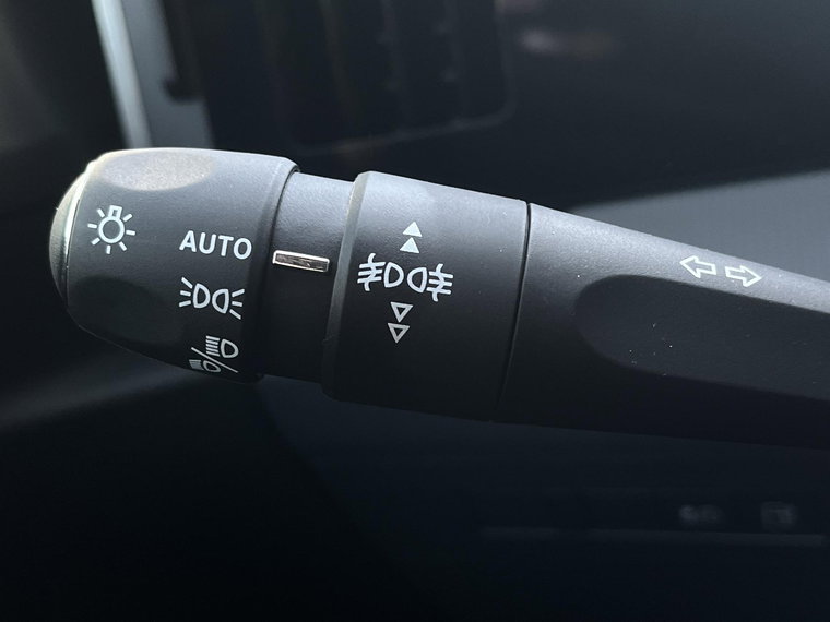 Vehicle Image 27