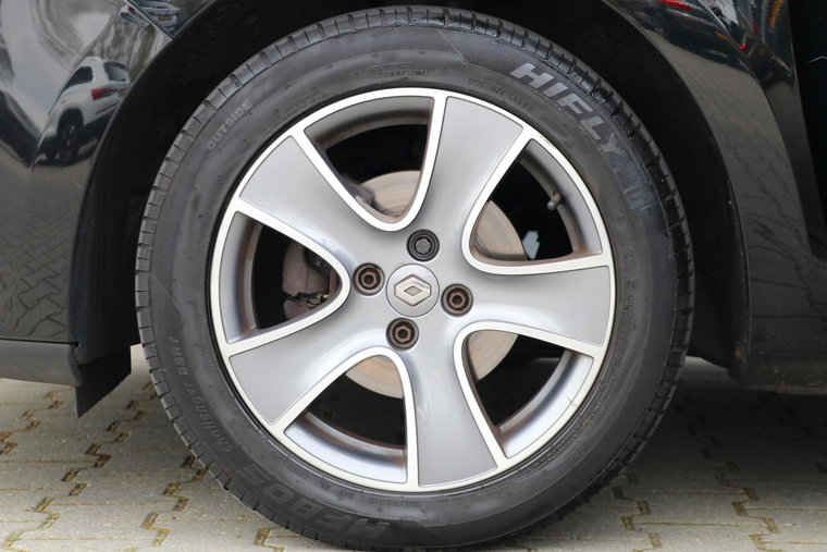 Vehicle Image 22