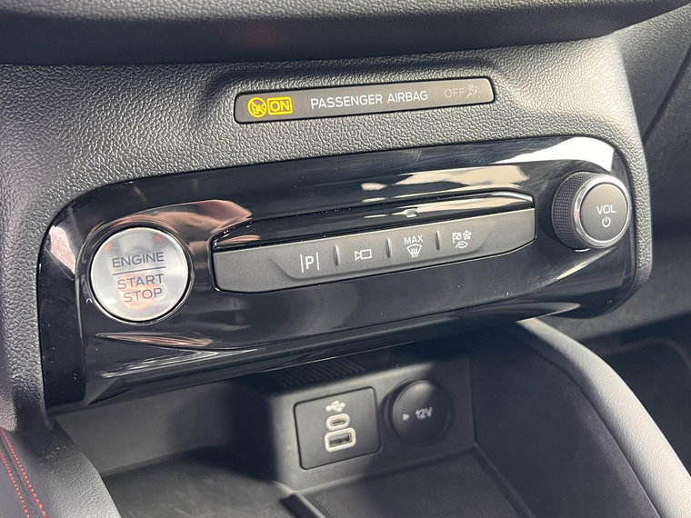 Vehicle Image 38