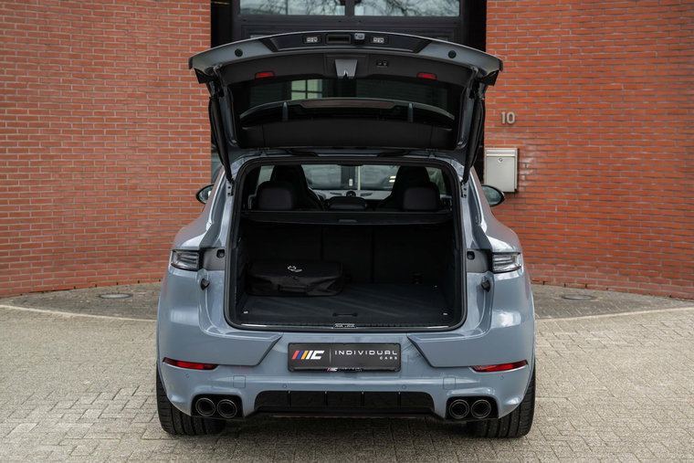 Vehicle Image 33