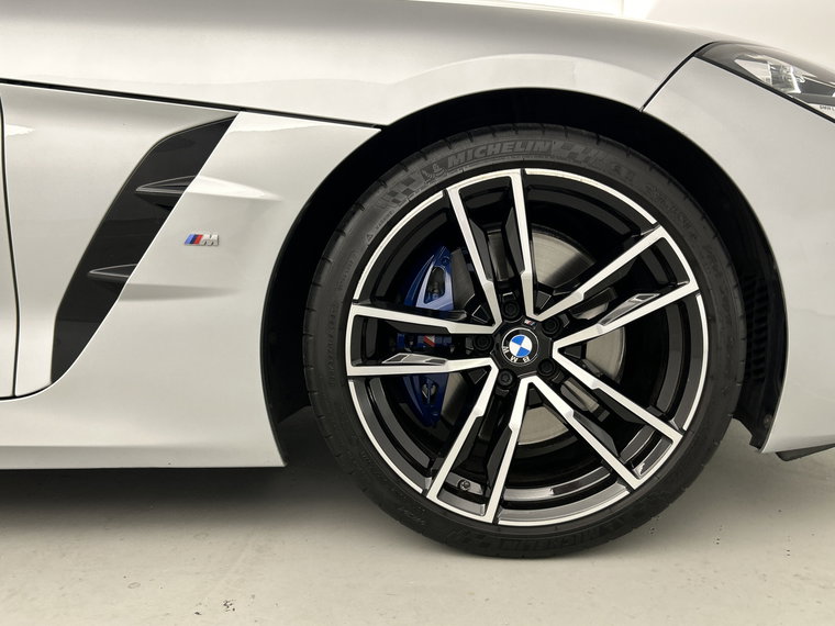 Vehicle Image 20