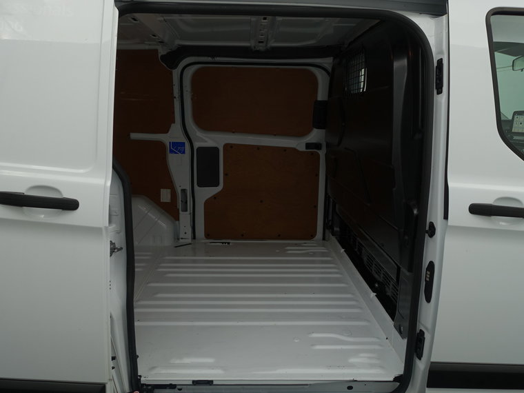 Vehicle Image 33