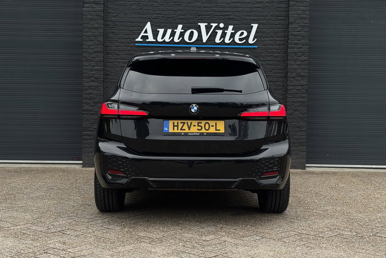 Vehicle Image 27
