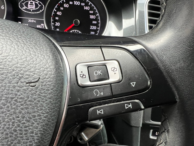 Vehicle Image 26