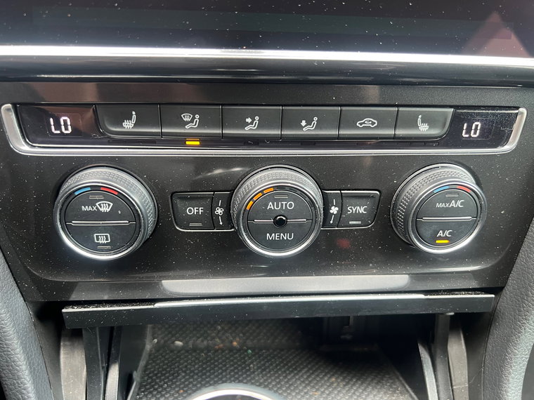 Vehicle Image 29