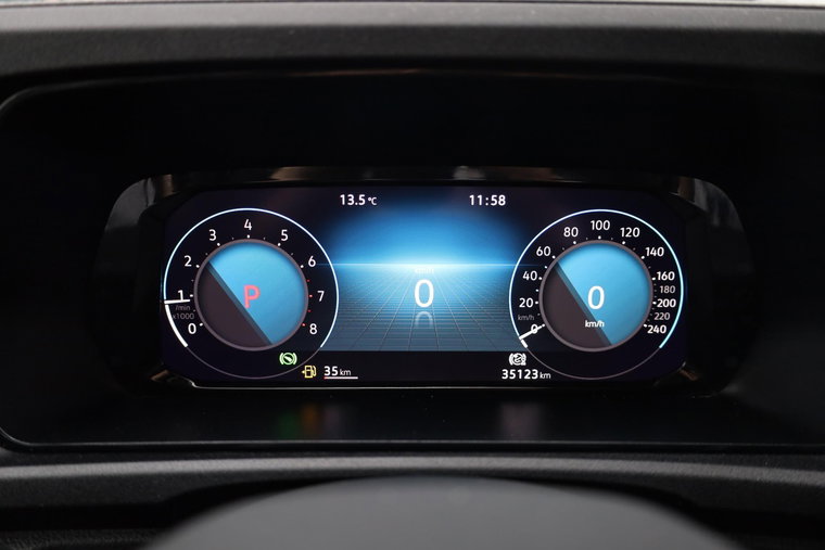 Vehicle Image 36