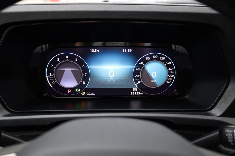 Vehicle Image 37