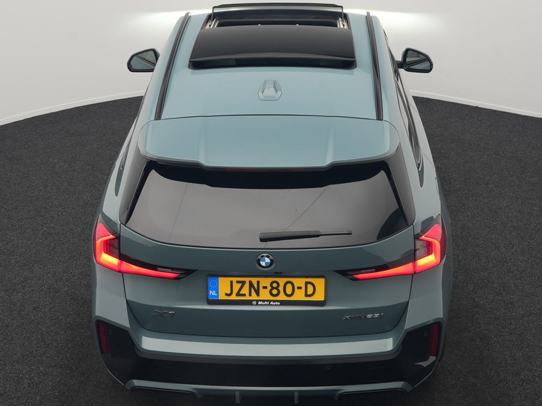Vehicle Image 38