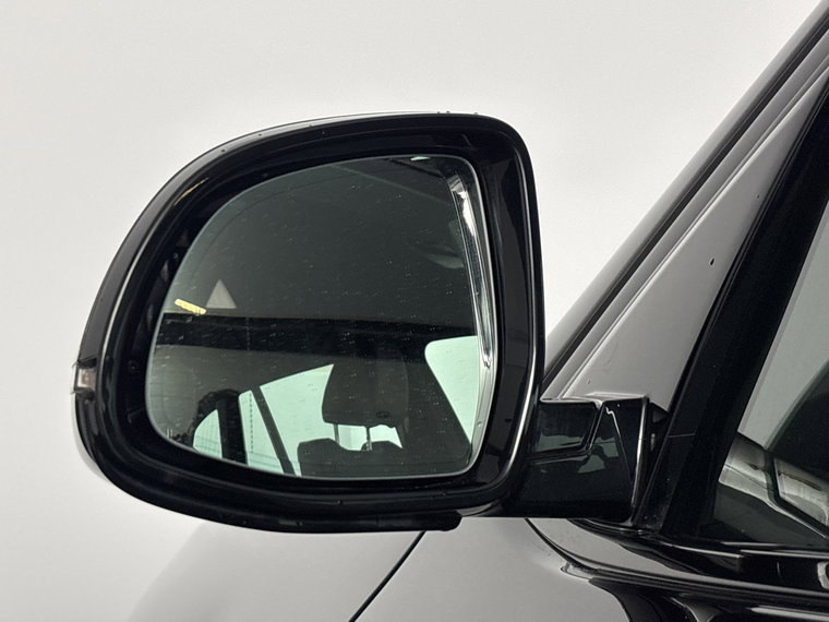 Vehicle Image 39