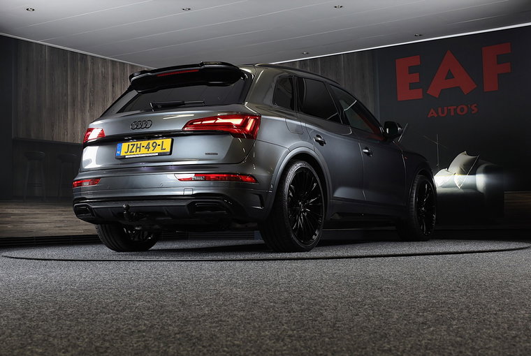 Vehicle Image 5