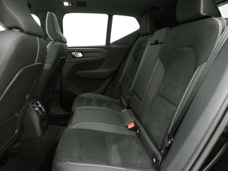 Vehicle Image 41