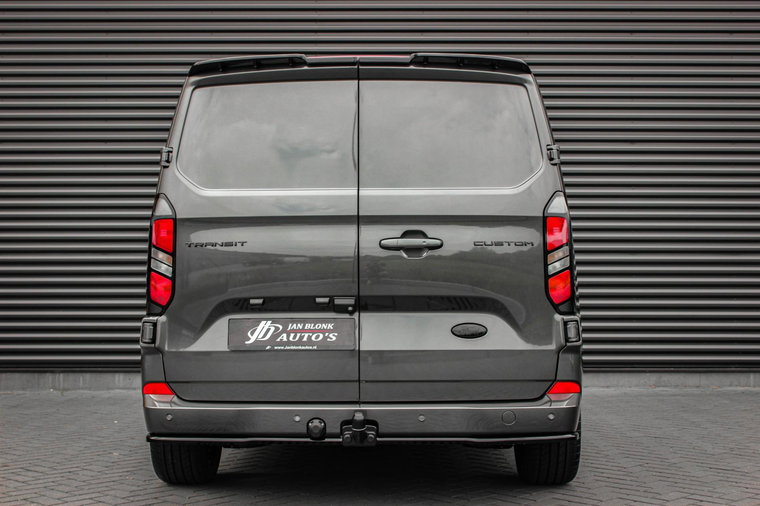 Vehicle Image 41