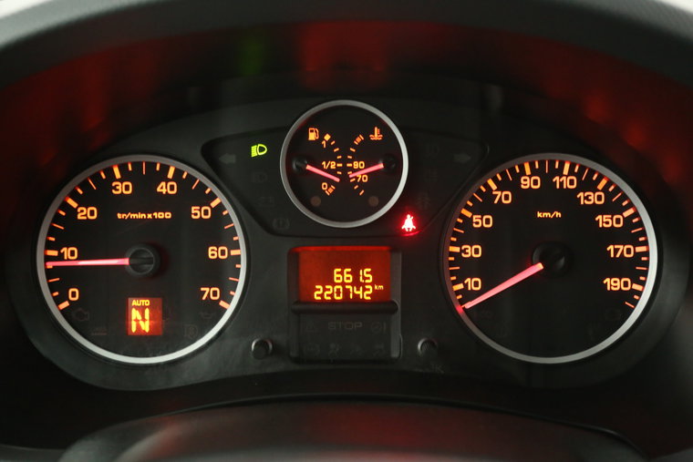 Vehicle Image 14