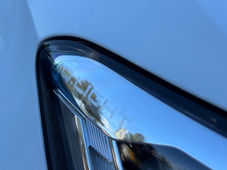 Vehicle Image 19