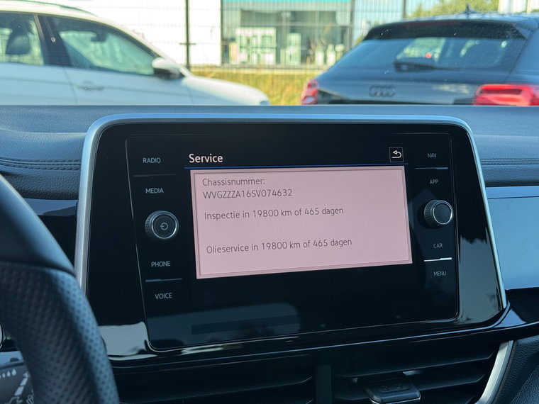 Vehicle Image 28