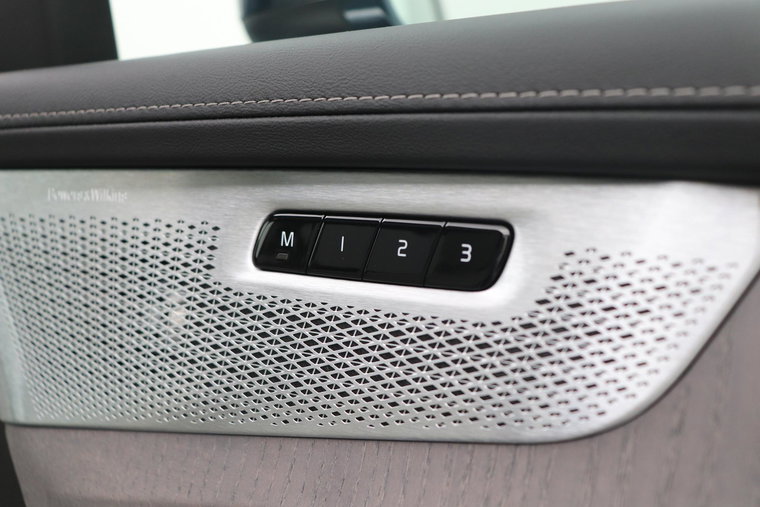 Vehicle Image 52