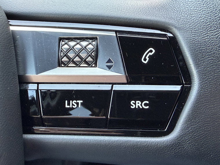 Vehicle Image 28