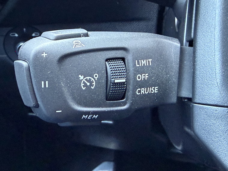 Vehicle Image 29