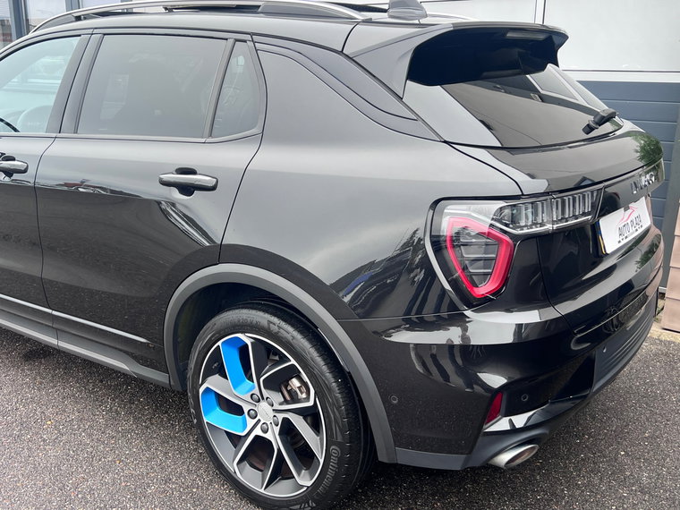 Vehicle Image 10