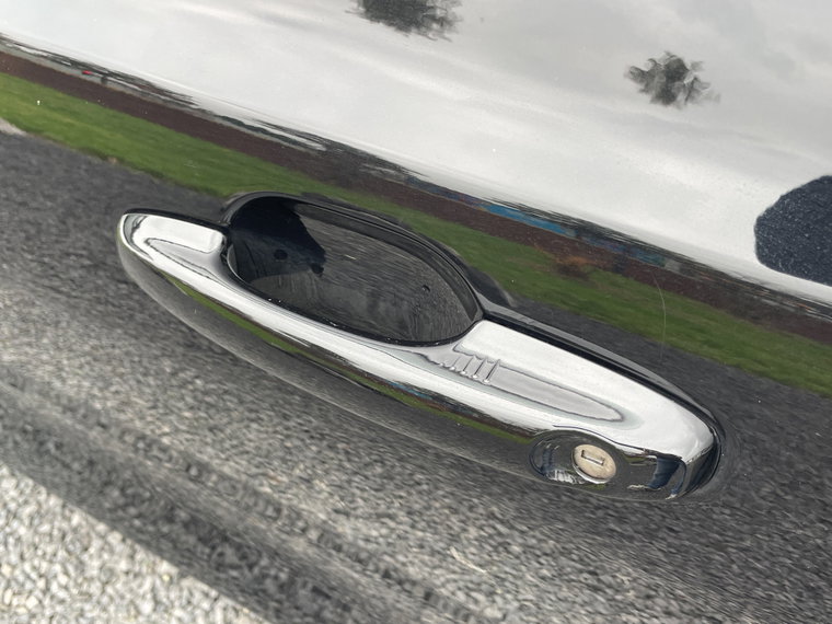Vehicle Image 26