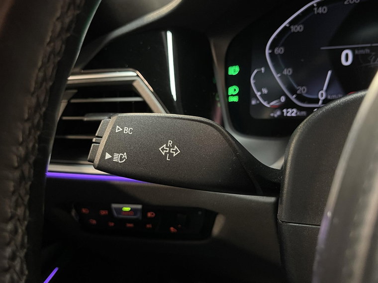 Vehicle Image 27