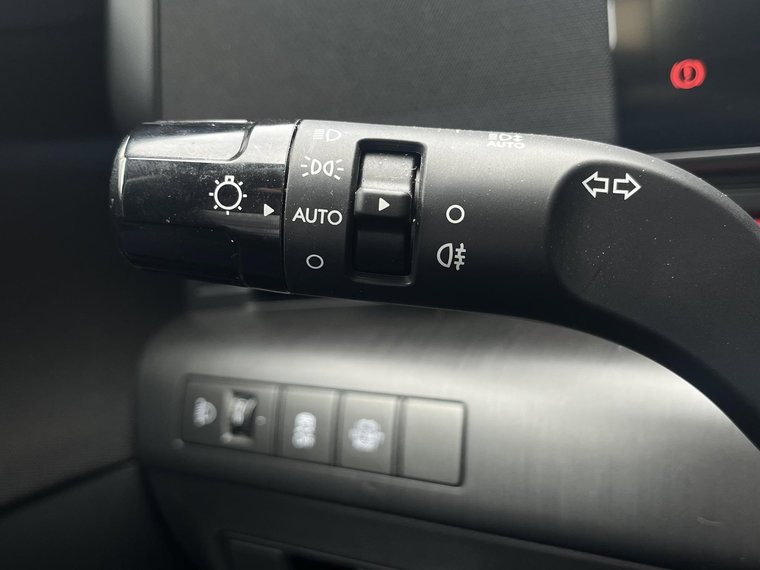 Vehicle Image 24