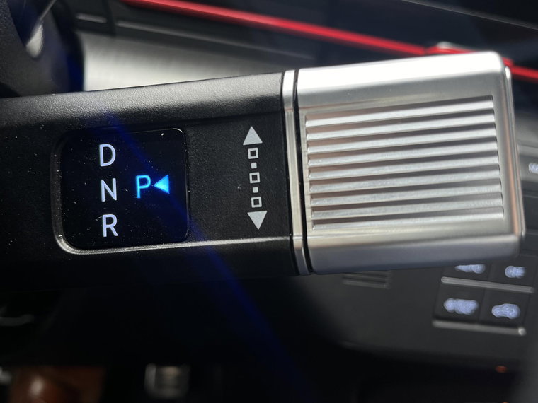 Vehicle Image 27