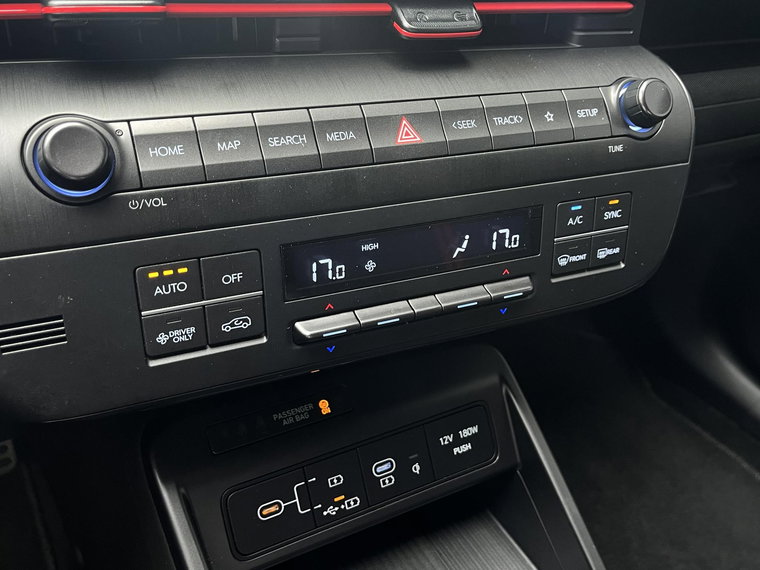 Vehicle Image 30