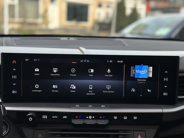 Vehicle Image 39