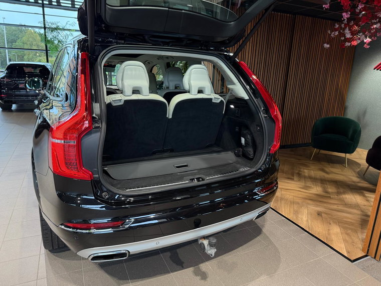 Vehicle Image 38
