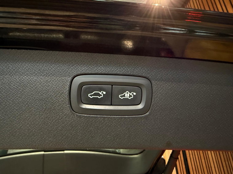 Vehicle Image 40