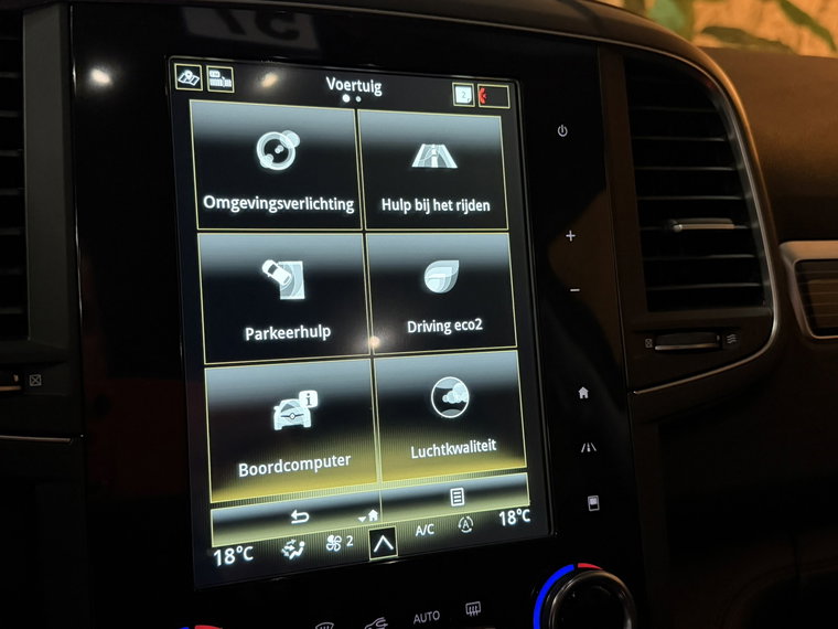 Vehicle Image 35