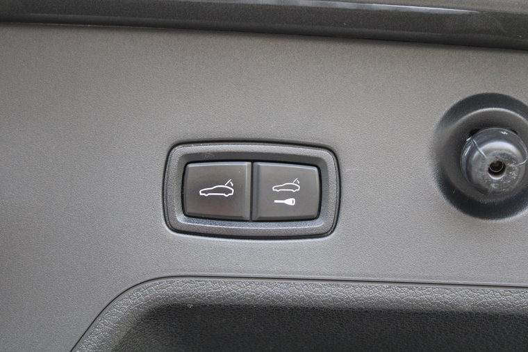 Vehicle Image 52