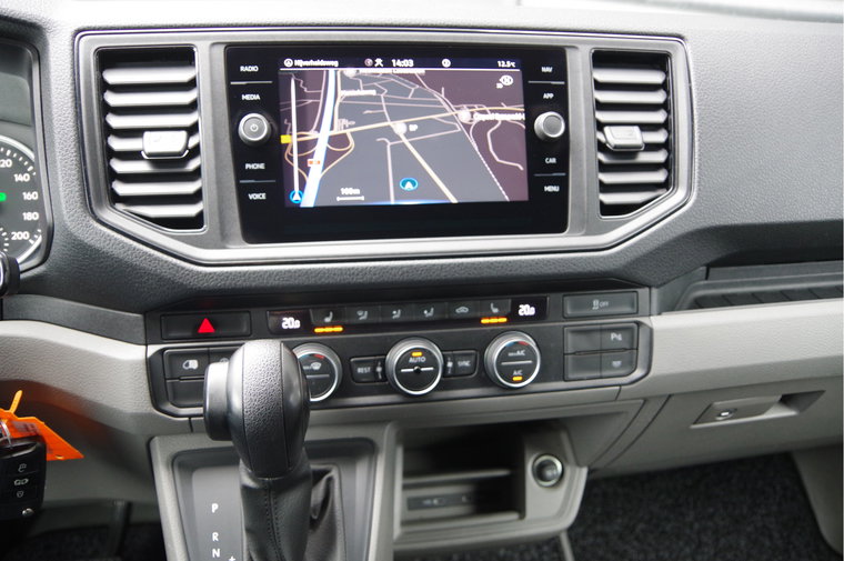Vehicle Image 12