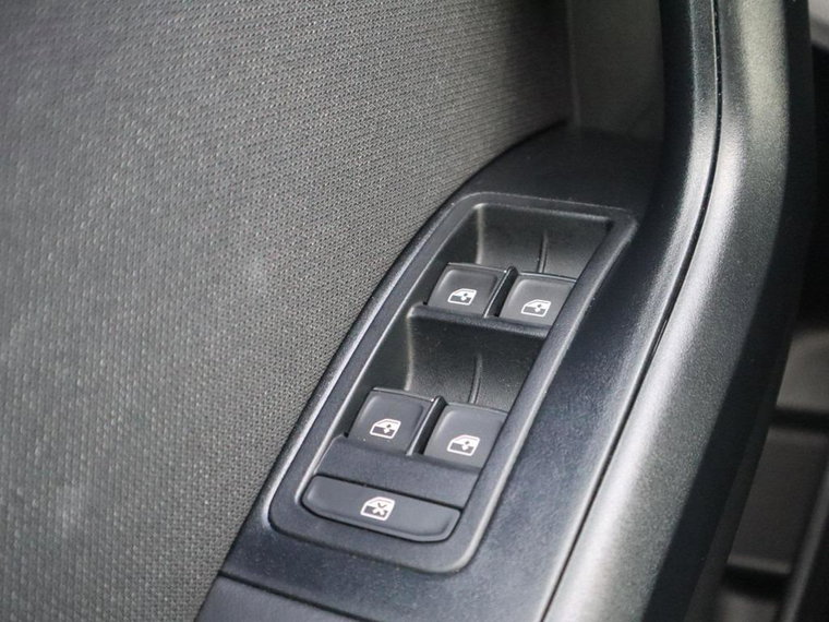 Vehicle Image 27
