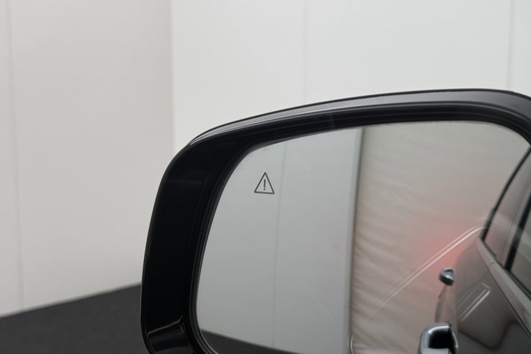 Vehicle Image 29