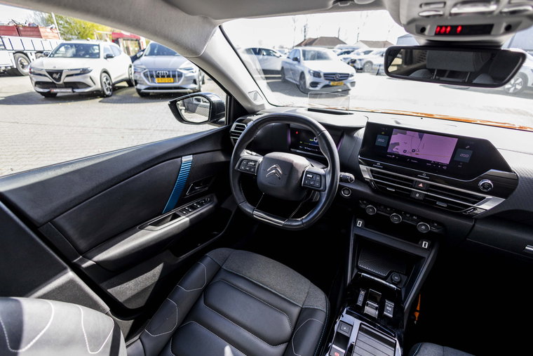 Vehicle Image 20