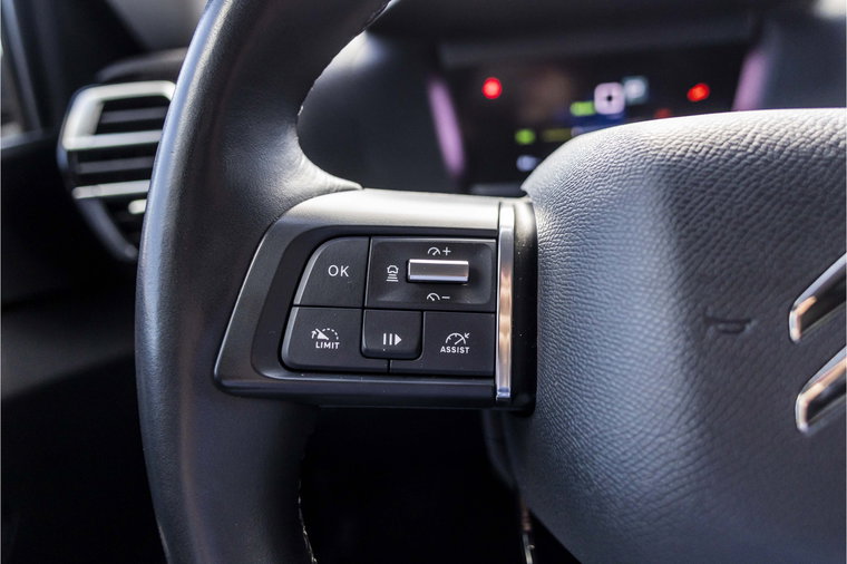 Vehicle Image 35