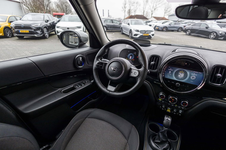 Vehicle Image 22