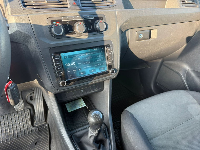 Vehicle Image 8