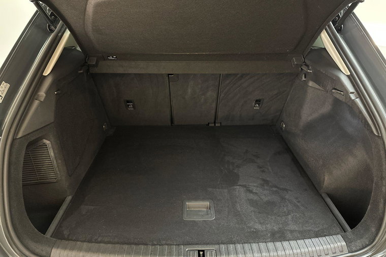 Vehicle Image 33