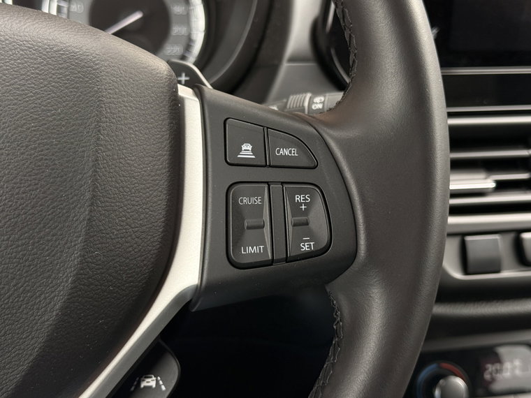 Vehicle Image 26