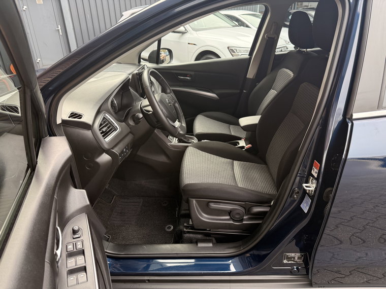 Vehicle Image 37