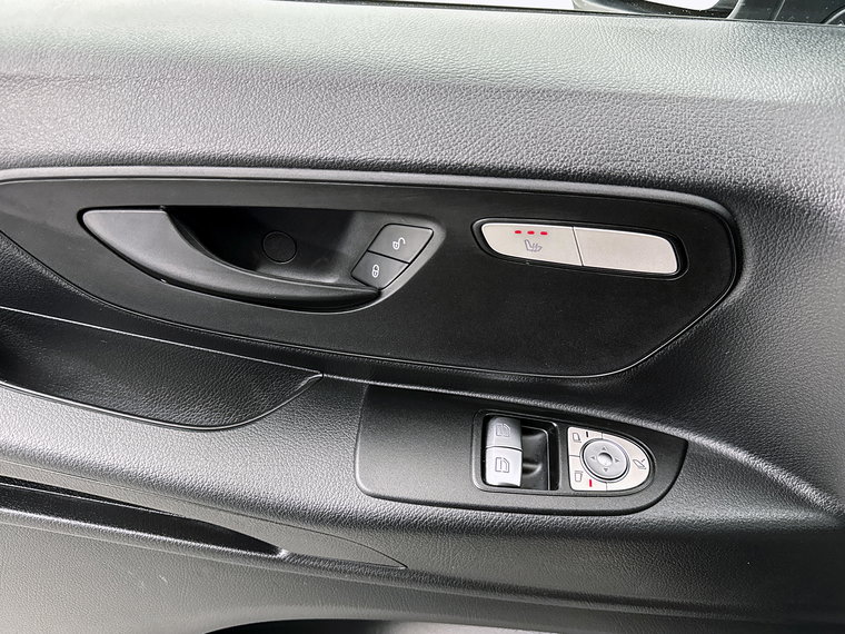 Vehicle Image 27