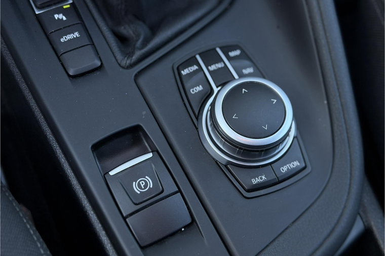 Vehicle Image 38