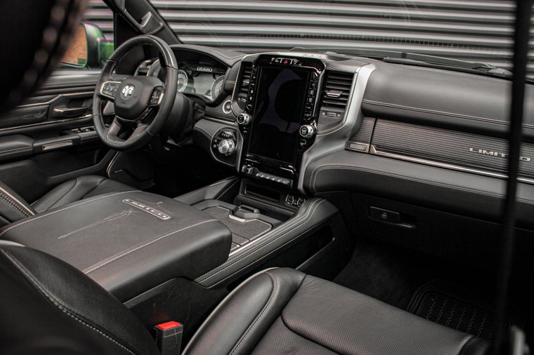 Vehicle Image 14