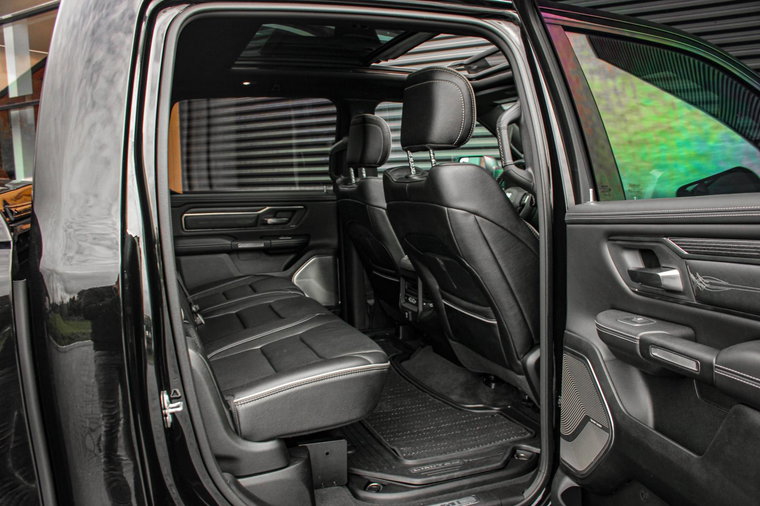 Vehicle Image 31